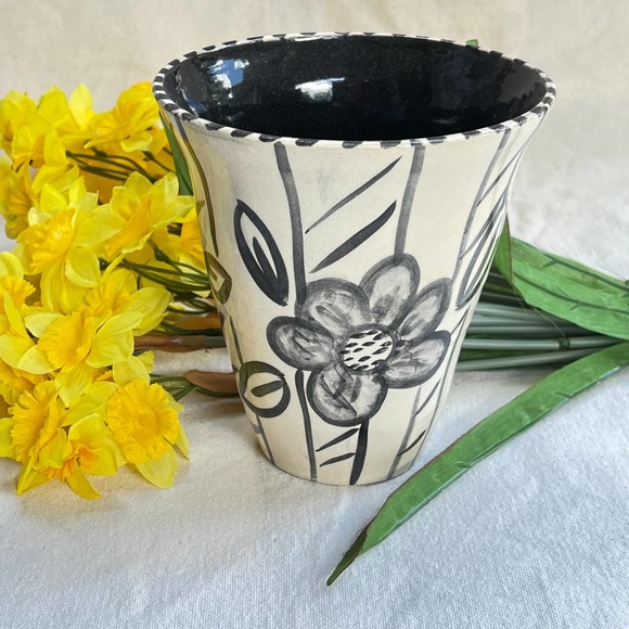 Black and White Pottery Vase or Kitchen Crock with Daisies and Stripe Design - Picture 4 of 10